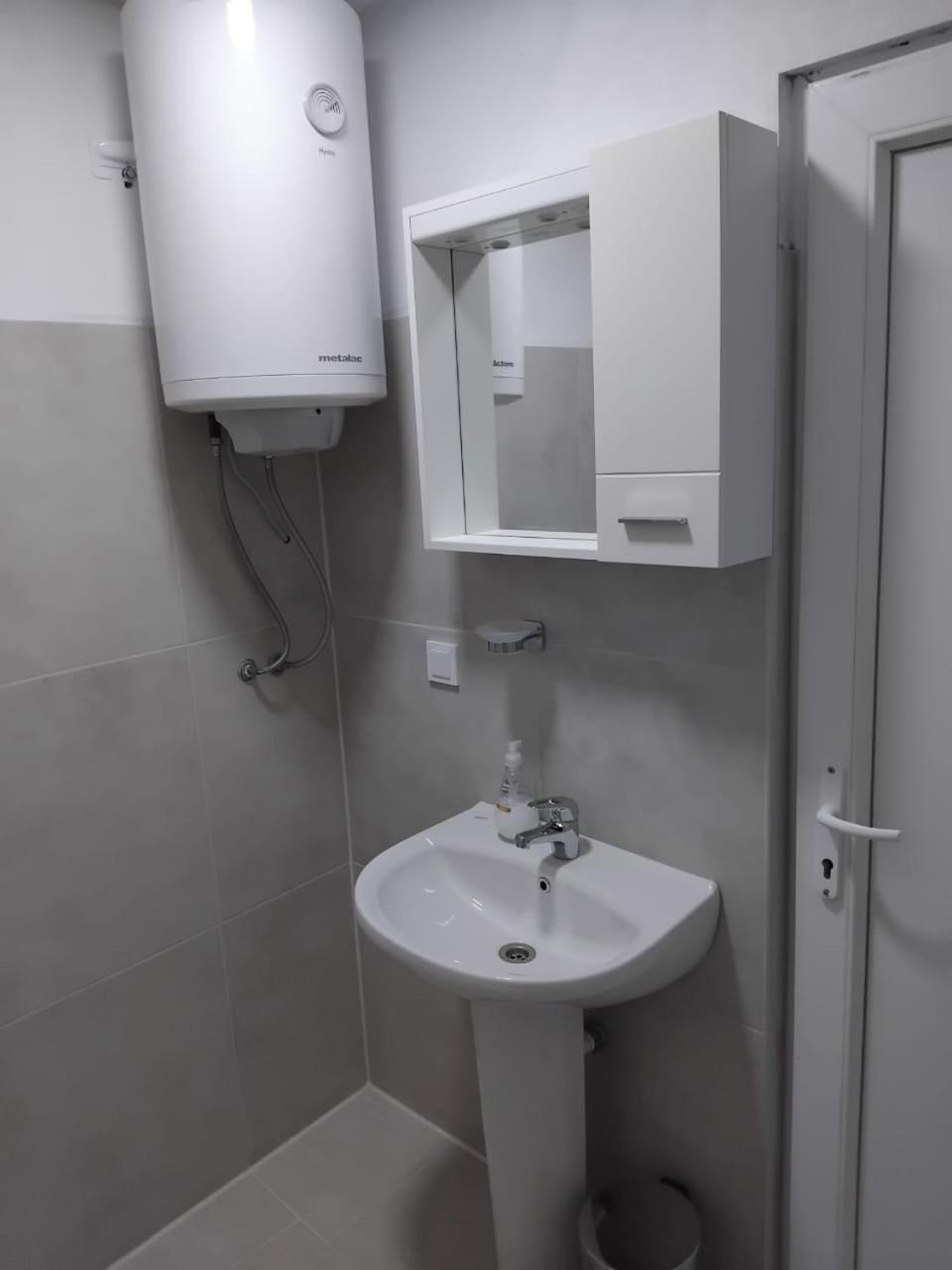 Apartments Maki تيفات المظهر الخارجي الصورة